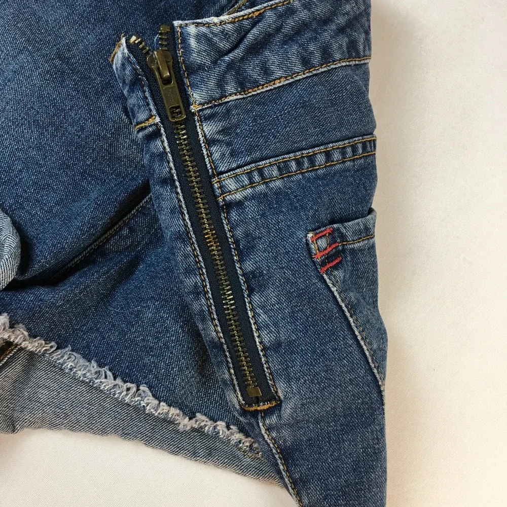 Y2K BDG High Waist‎ Lace Up Jeans Denim Shorts Cut-Off Grunge Preppy Women's 28